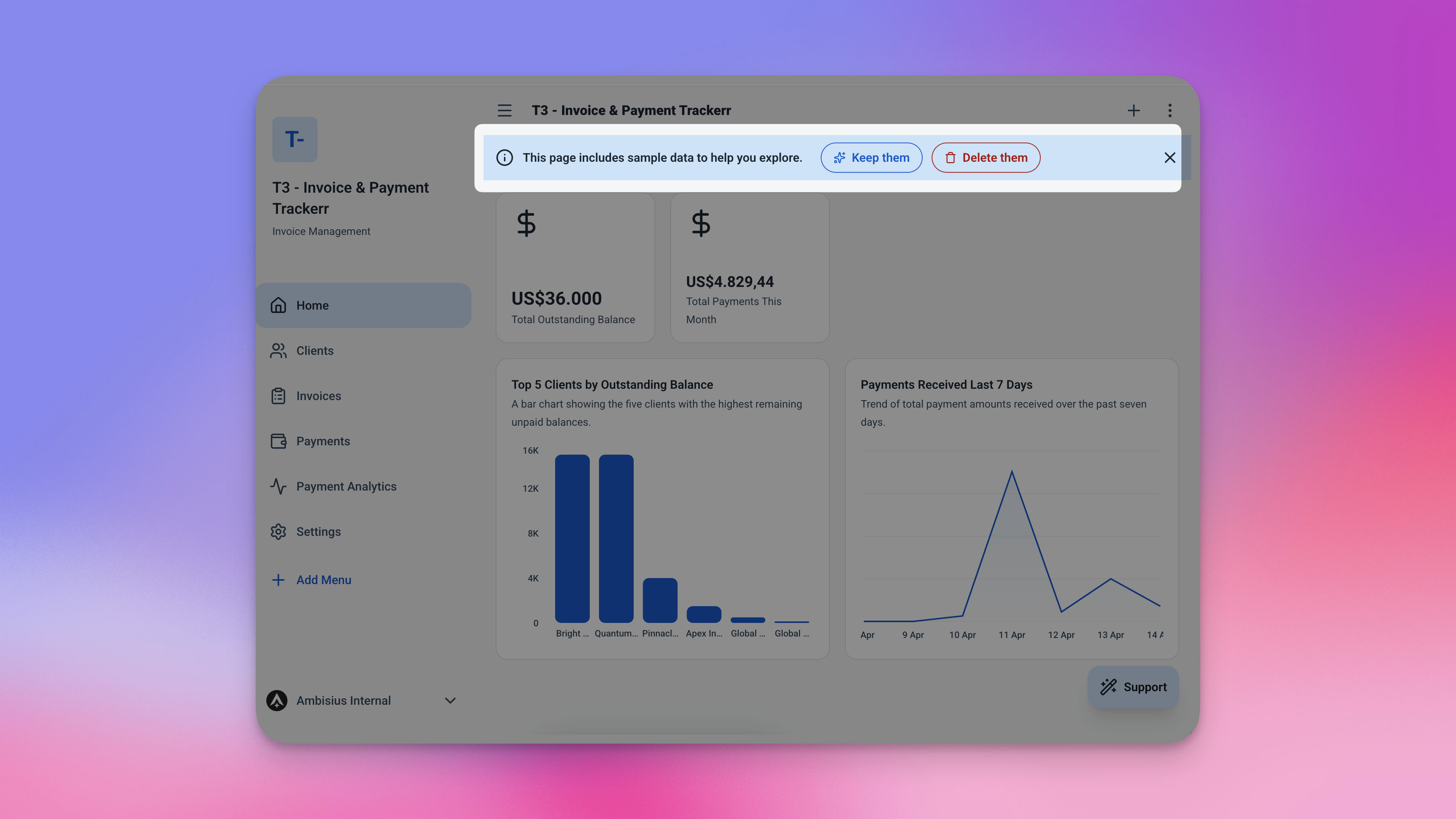 Aplikasi Ambisius setelah duplikasi menunjukkan tabel Faktur dengan baris kosong siap diisi, dan tab Dasbor terlihat di navigasi